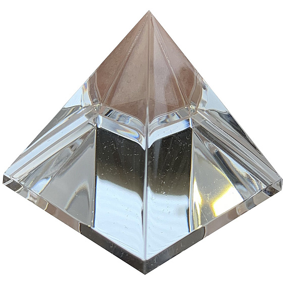 Crystal Glass Pyramid 40 mm