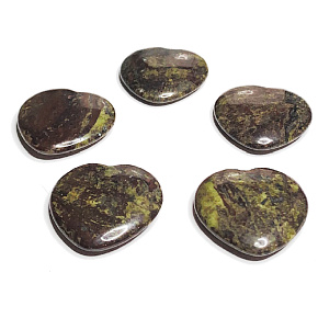 Epidot Hmatka, heart-shaped healing gemstone natural stone 3 cm 1 piece, heart healing stone