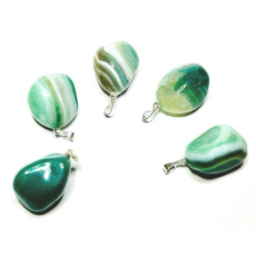 Agate green Trommel pendant natural stone 2,2-3 cm, 1 piece, symbolizes the element earth