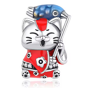 Charm Japonsko - kočka Maneki Neko s rybou Koi pro štěstí, přívěsek na náramek cestování