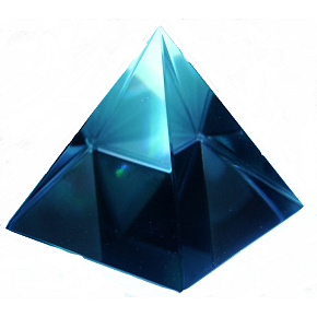Glass pyramid 10 cm