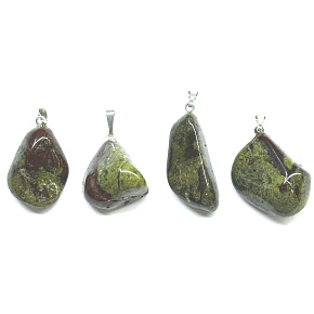 Epidot Troml pendant natural stone M, approx. 3,5 cm, heart healing stone Epidot Troml pendant natural stone M, approx. 3,5 cm, heart healing stone